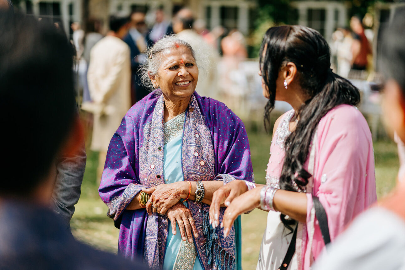 Priya Nikul Braxted Park Hindu wedding0005 1