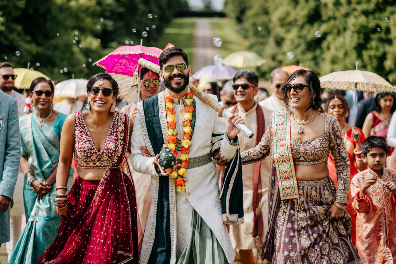 Priya Nikul Braxted Park Hindu wedding0012 1