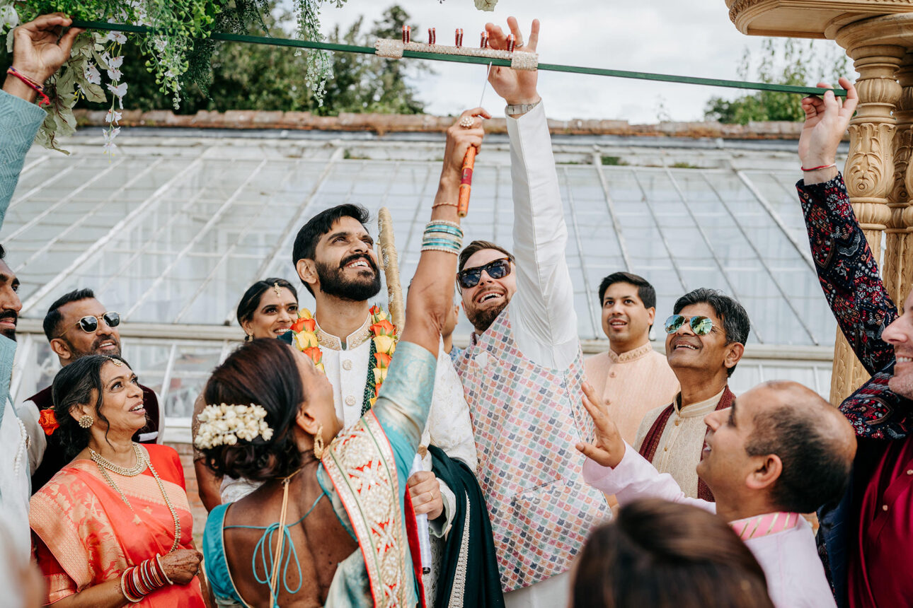 Priya Nikul Braxted Park Hindu wedding0015 1