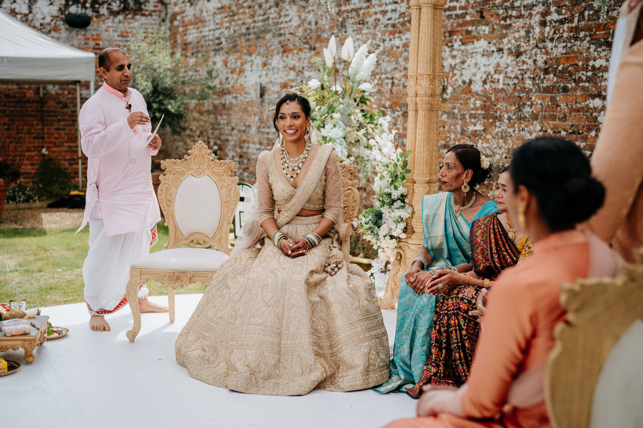 Priya Nikul Braxted Park Hindu wedding0023 1