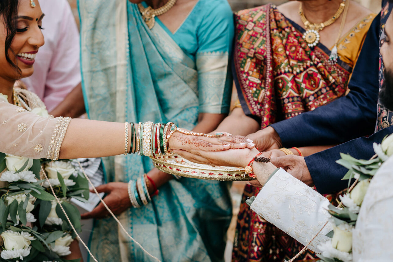 Priya Nikul Braxted Park Hindu wedding0027 1