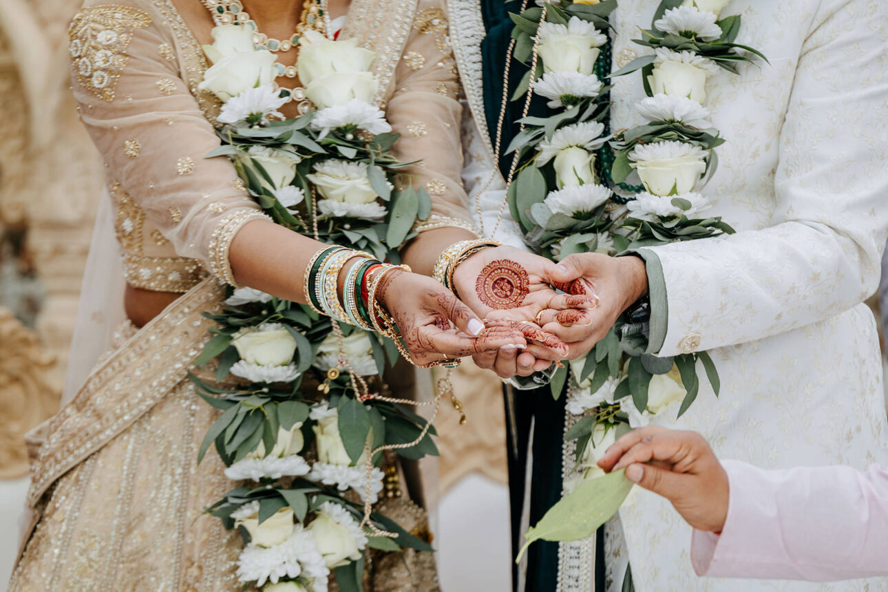 Priya Nikul Braxted Park Hindu wedding0034 1