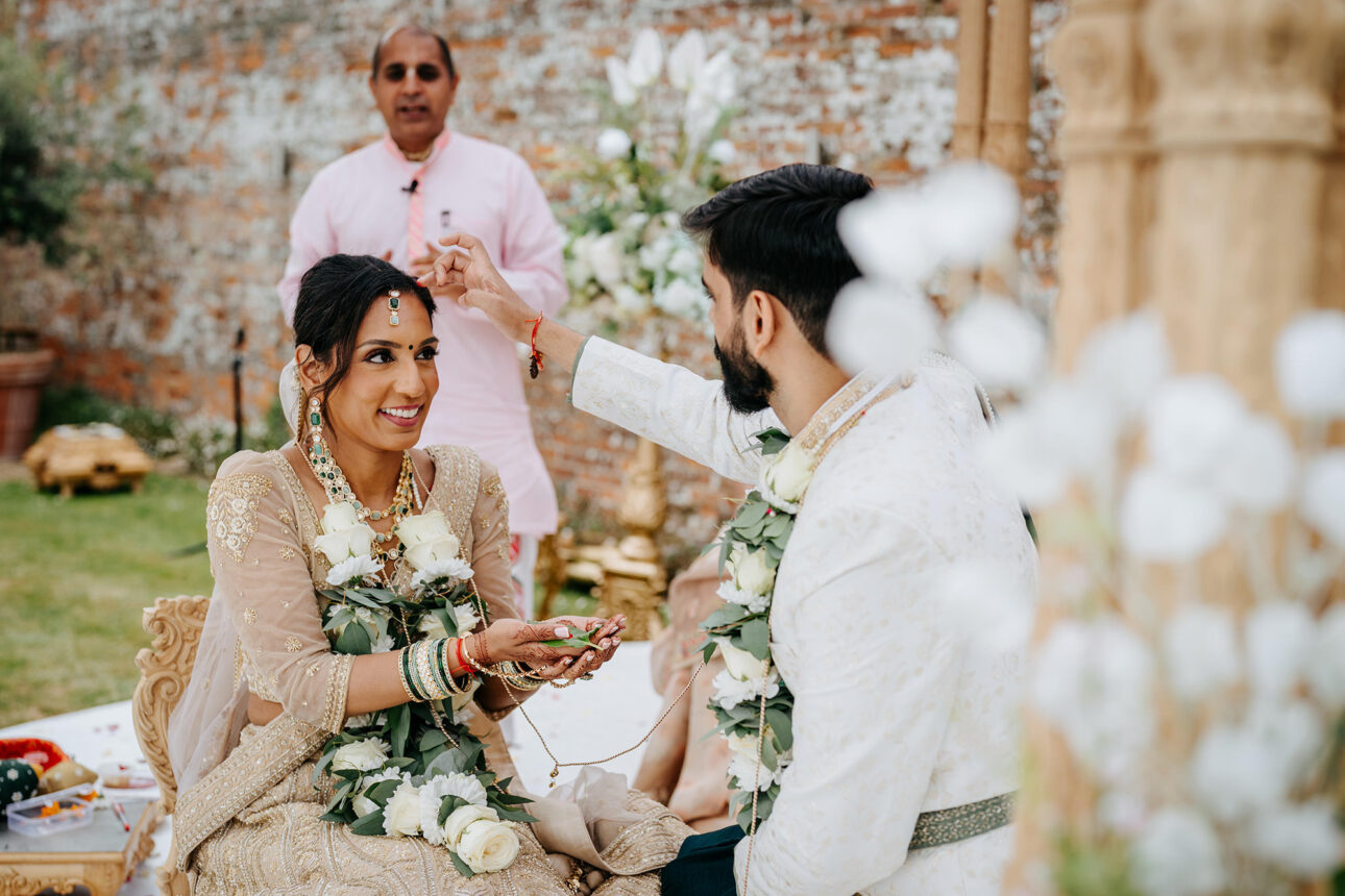 Priya Nikul Braxted Park Hindu wedding0037 1