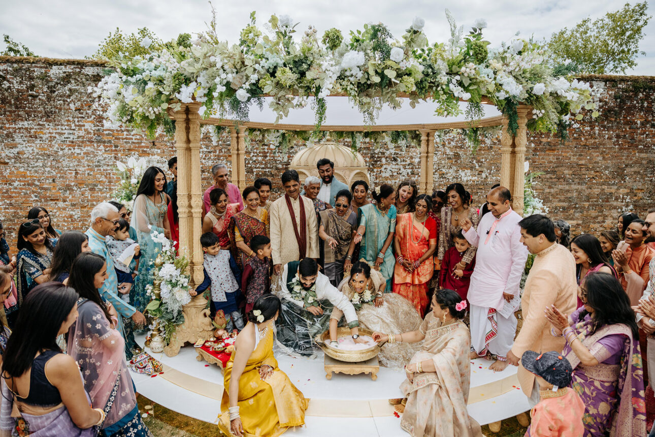 Priya Nikul Braxted Park Hindu wedding0043 1