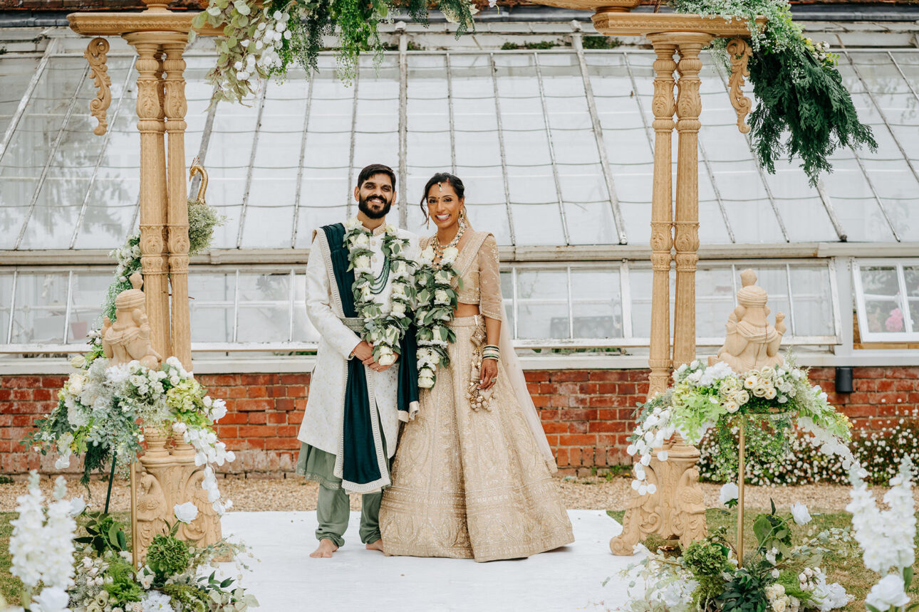 Priya Nikul Braxted Park Hindu wedding0051 1
